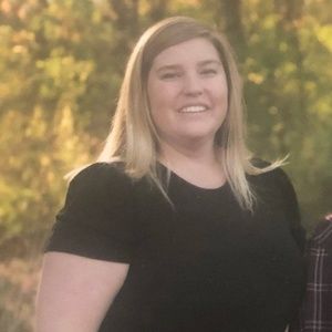 Meet your Posher, Casey